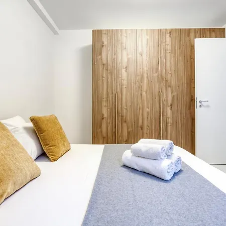 Modern 2br With Private Terrace & Sofa Bed By 360 Estates