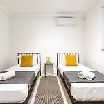 Modern 2br With Private Terrace & Sofa Bed By 360 Estates