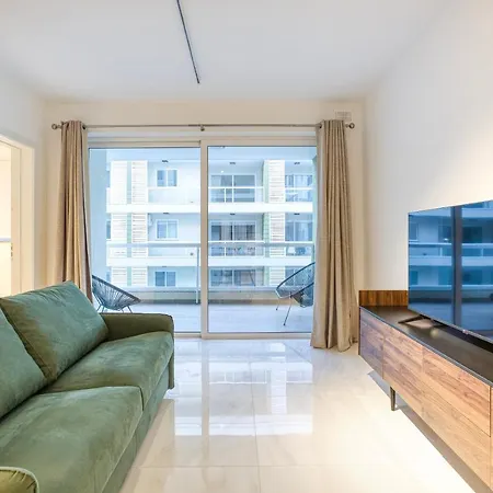 Apartman Modern 2br With Private Terrace & Sofa Bed By 360 Estates San Pawl il-Baħar