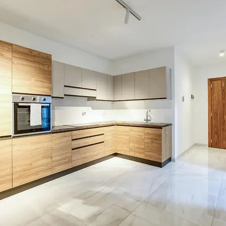 Apartman Modern 2br With Private Terrace & Sofa Bed By 360 Estates San Pawl il-Baħar