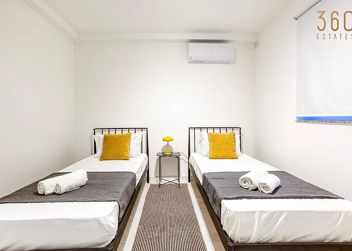 Modern 2br With Private Terrace & Sofa Bed By 360 Estates