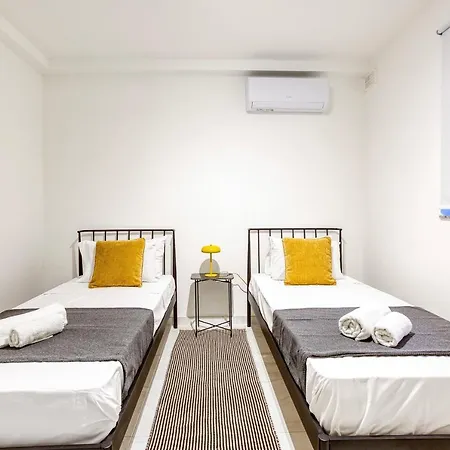 Modern 2br With Private Terrace & Sofa Bed By 360 Estates